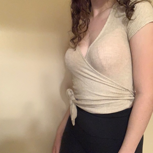 UO tie up top - Picture 2 of 2